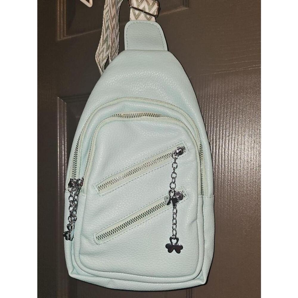Slingbag/crossbody light green